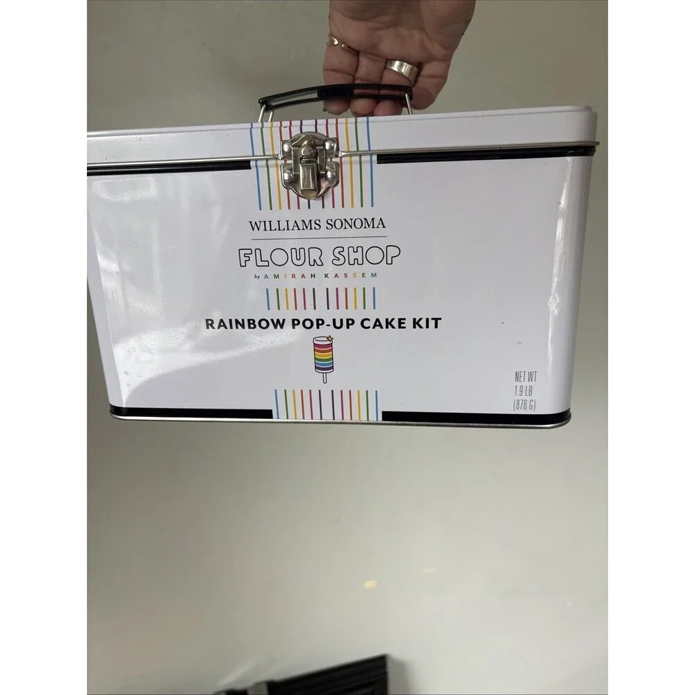 Williams Sonoma Rainbow Pop-Up Cake Kit with 7 sets